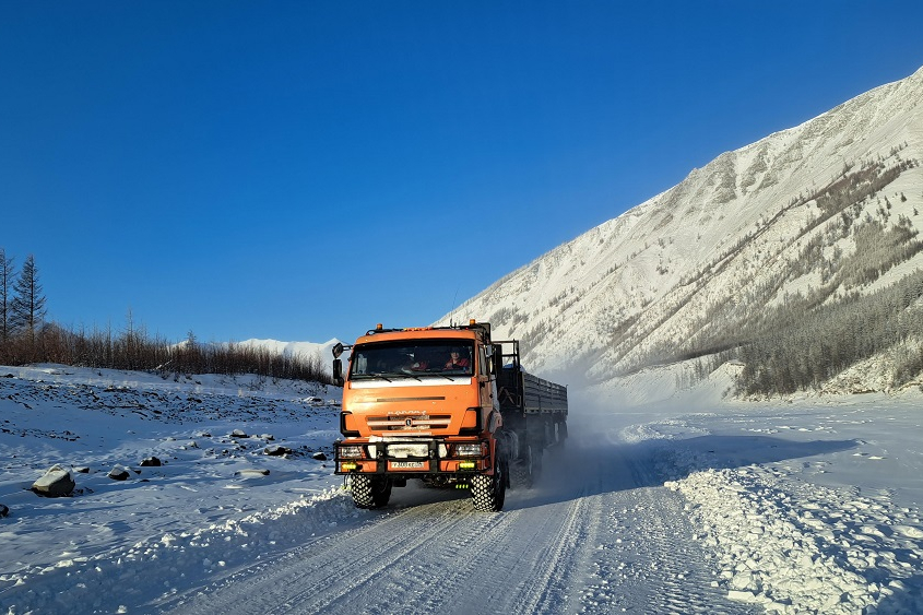 Дальноб севера. КАМАЗ Дальнобой 2021 года. КАМАЗ фото переда зимой. КАМАЗ фото едет вперед.